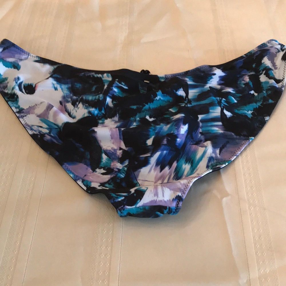 Fabletics Bikini Bottom - Picture 3 of 5